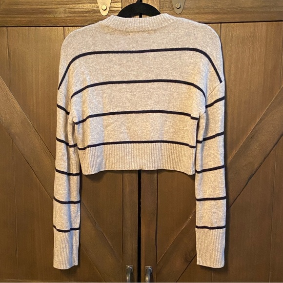 Reformation Paloma Cropped Striped Cashmere Crewneck Sweater - Picture 4 of 7